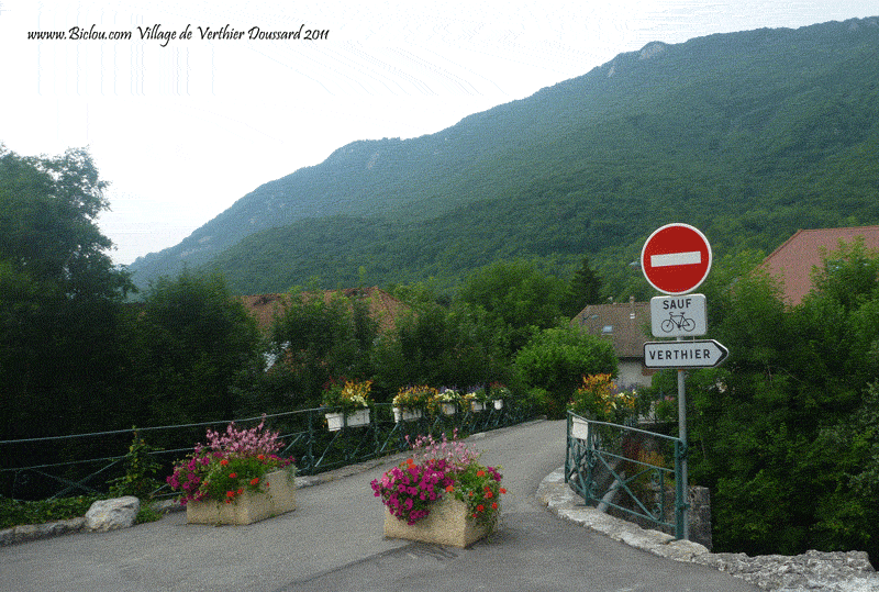 Le village de Verthier et son vieux pont vaut le d�tour comme dirait m..