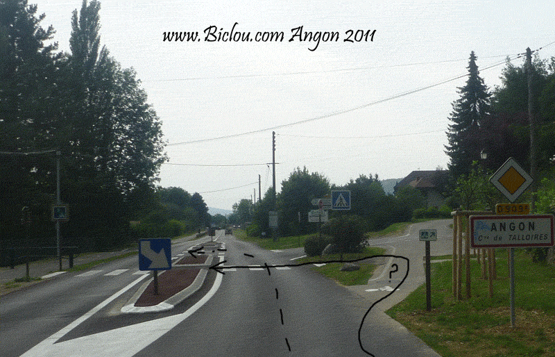 Entr�e voie verte Angon en juillet 2011 , pas terible ..