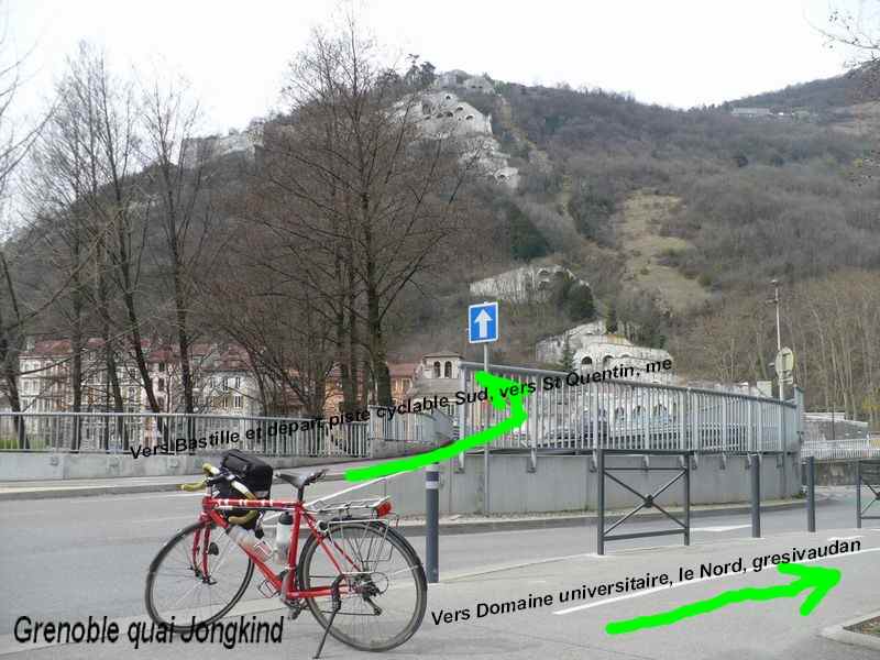 Au bout du quai Jongkind, il suffit de passer le pont de Pont de l&rsquo;Ile Verte, sous la bastille.