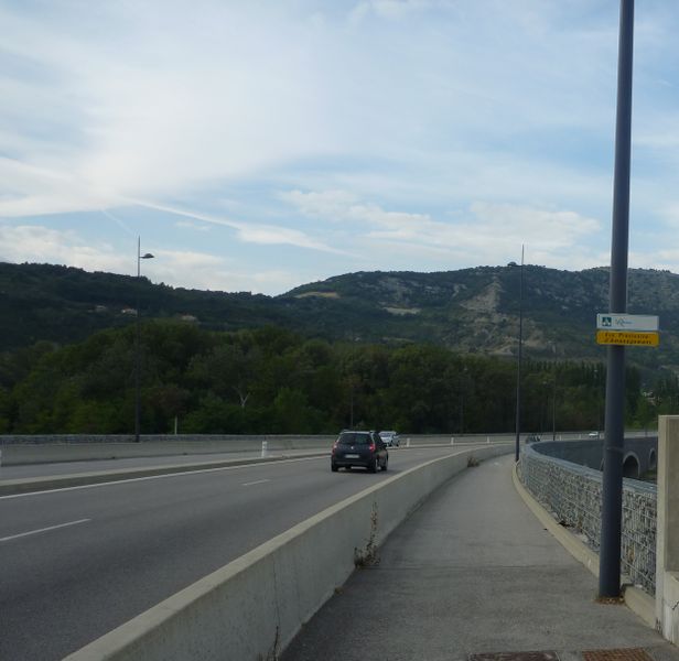 Fin provisoire de la via rh&ocirc;na sur le pont des l&ocirc;nes au sud de Valence 2010