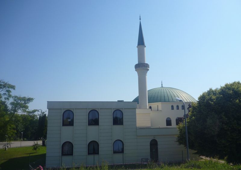 Mosqu�e de Vienne Autriche en 2012 , vue de l'euro v�lo 6