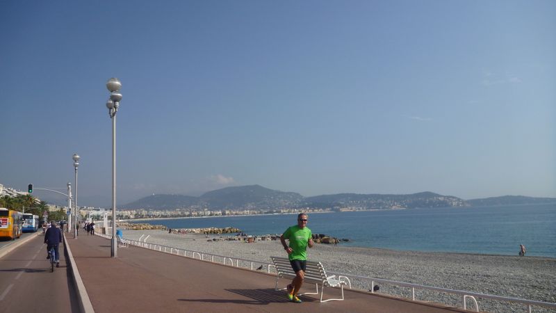 La baie des anges à Nice en 2012