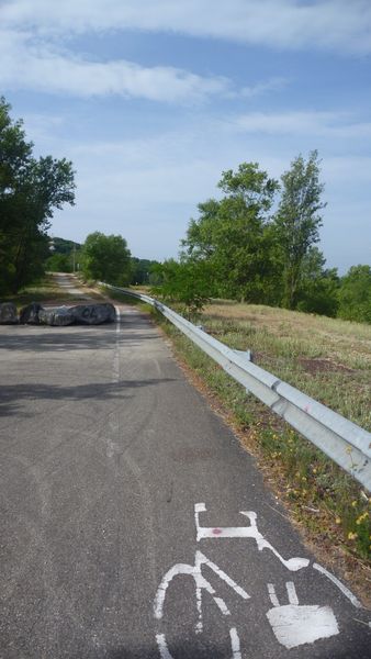 ViaRhôna avant Sablons : Même les sacochards suivent la route 