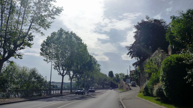 Après Chambaran la Drôme des collines descend sur la vallée de l'Isère