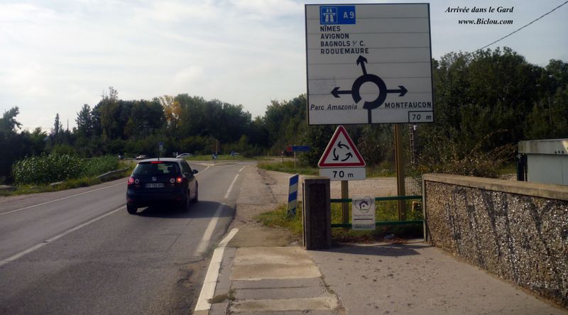 Ici ca se termine en Queue de poisson sur la D996 Gard pour les cyclistes de ViaRhôna .. du Rhône bien sur..