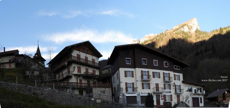Maisons et village de Novel en 2017