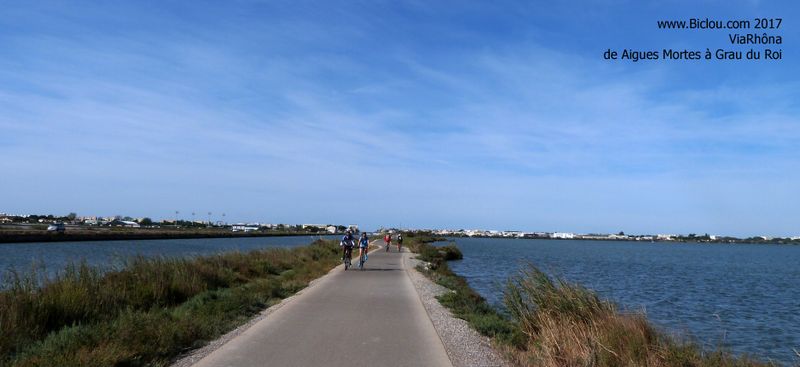 ViaRhôna arrive au Grau du Roi après Aigues Mortes ..