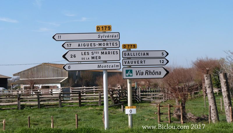 Balisage ViaRhôna en Camargue Gardoise