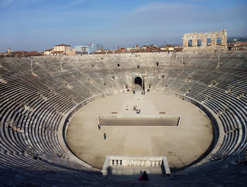 Arènes de Verone : vue circulaire