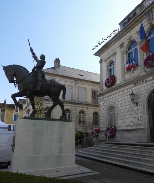 statue équestre de jeanne d'arc à Vaucouleurs 2019