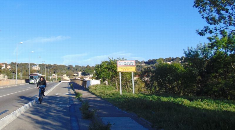 Zont créé une piste cyclable pour sortir d'Avignon en 2018 : bravo