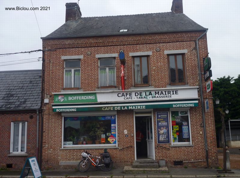 Caf&eacute; typique