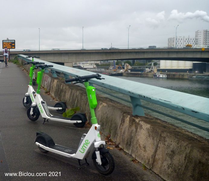 Paris : Trotinettes &eacute;lectriques
