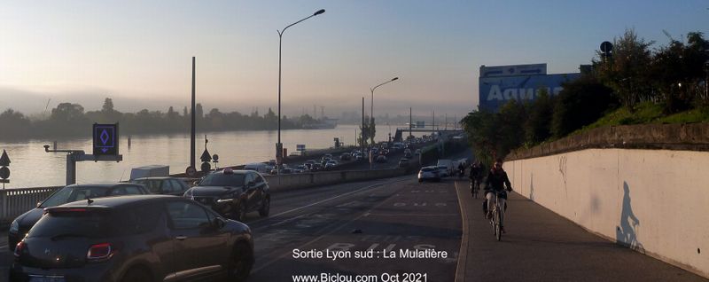 Sortie de Lyon sud : La mulati&egrave;re : Zont trait&eacute; les v&eacute;los : c'est bien 