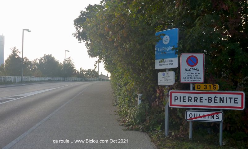 Pierre B&eacute;nite : Ya tjrs une zone cyclable
