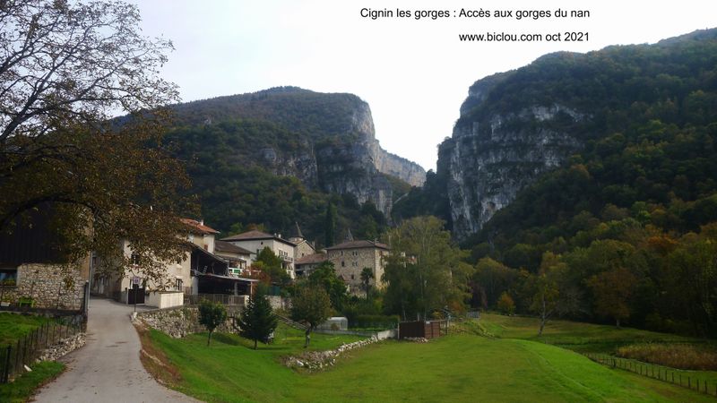 Cognin les gorges : au pied des gorges du Nan et sa route tr&egrave;s escarp&eacute;e