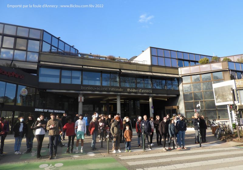 Que de monde : Foire d'empoigne &agrave; Annecy