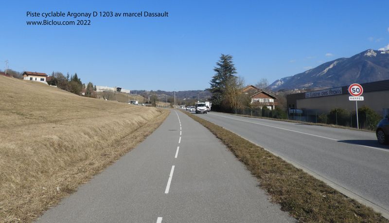 Piste cyclable Argonay avenue Marcel Dasault