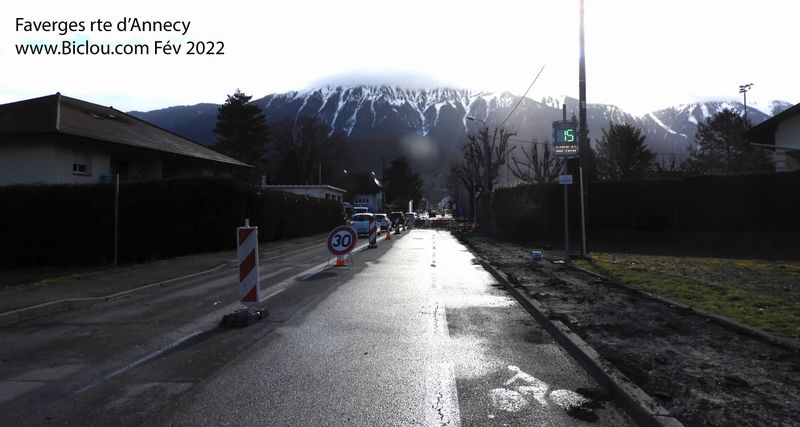 Travaux route dite d'Annecy (D 2508) Faverges, zont oubli&eacute; encore les bicyclettes ..