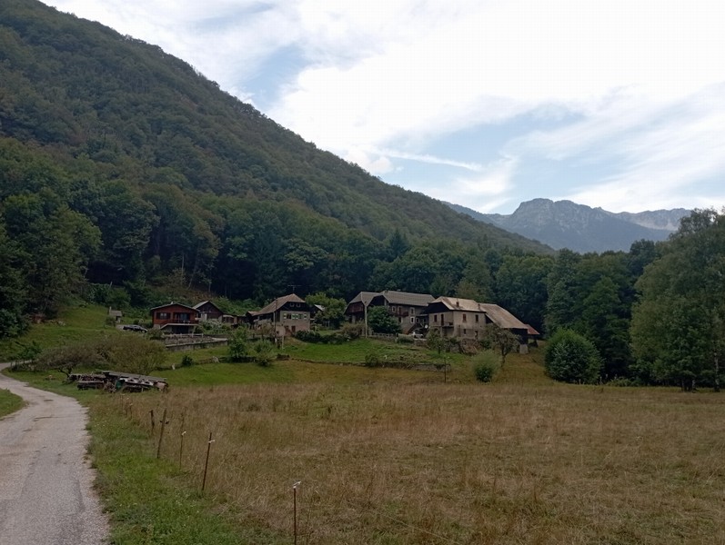 Le hameau de ..