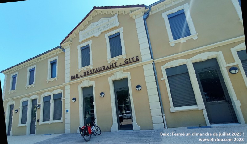 Baix : fermé ! en pleine saison ! 