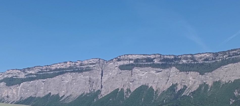 Belle Fissure dans la falaise de Chartreuse