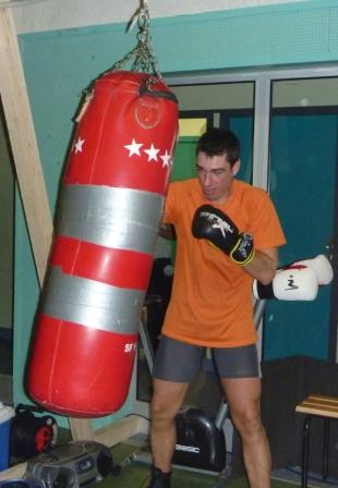 TENTATIVE DE RECORD DU MONDE DE BOXE PAR Herv&eacute; MEZZA 2009