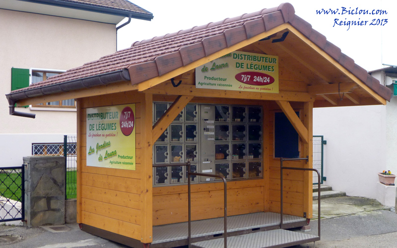 Distributeur-de-legumes-a-Reignier-2013