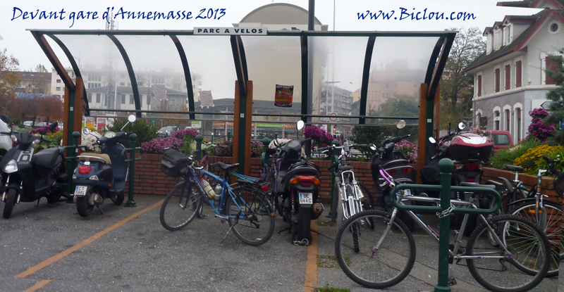 Garages-a-velos-gare-Annemasse-2013