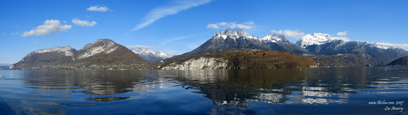 vue-Lac-Annecy-Roc-de-Chère-et-Montagnes-eneigées