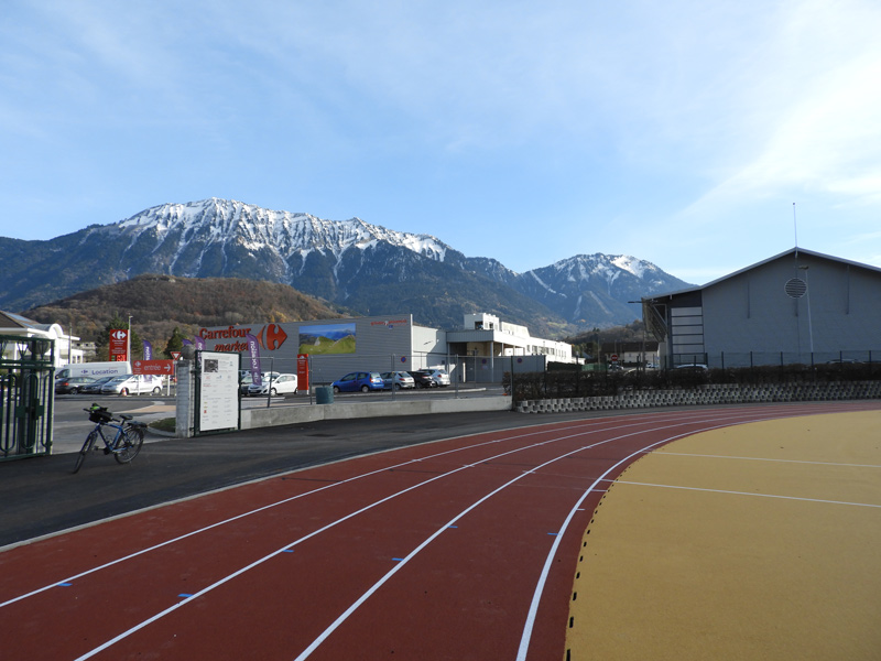 stade-athletisme-faverges-refait-neuf-2017title=stade-athletisme-faverges-refait-neuf-2017