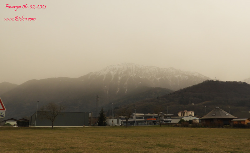 Faverges-dent-de-cons-brume-de-sable-2021title=Faverges-dent-de-cons-brume-de-sable-2021