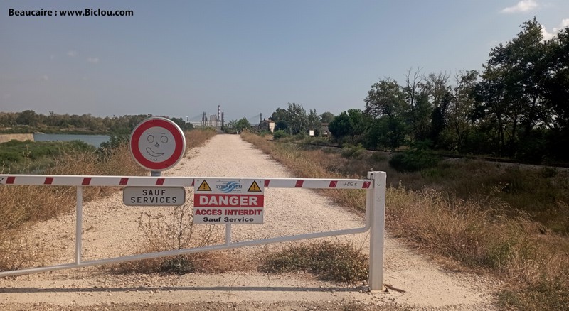 Sortie de Beaucaire 2023 : mais où est cette P .. de voie verte ?