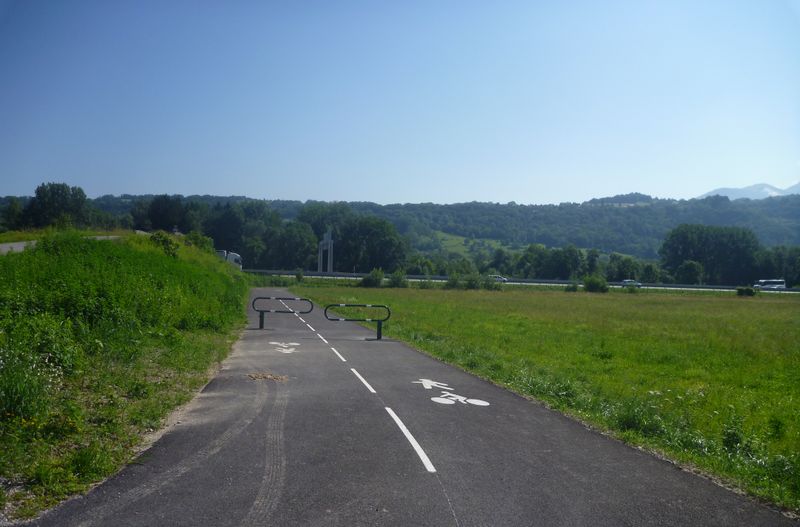 Nouveaut&eacute; 2021 : voie verte au niveau de Scientrier , direction Arenthon et Bonneville